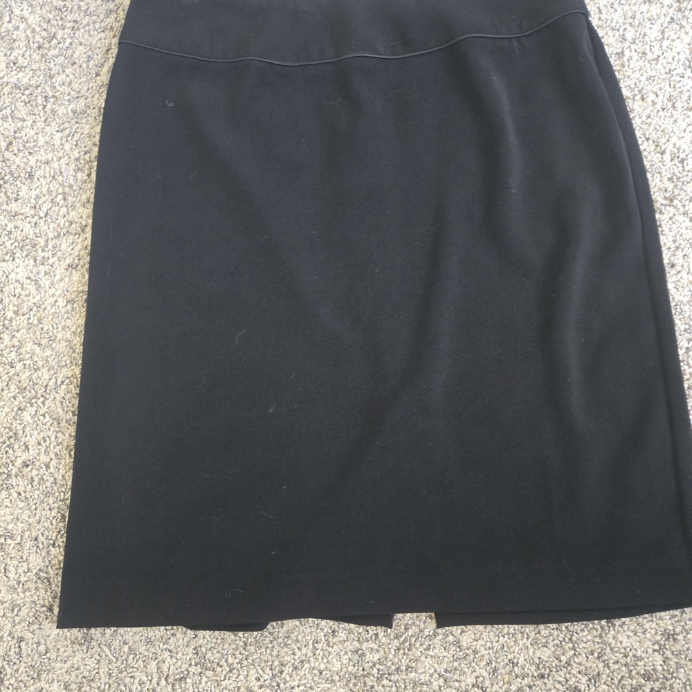 White House Black Market Black Pencil Skirt - Sleek Workwear